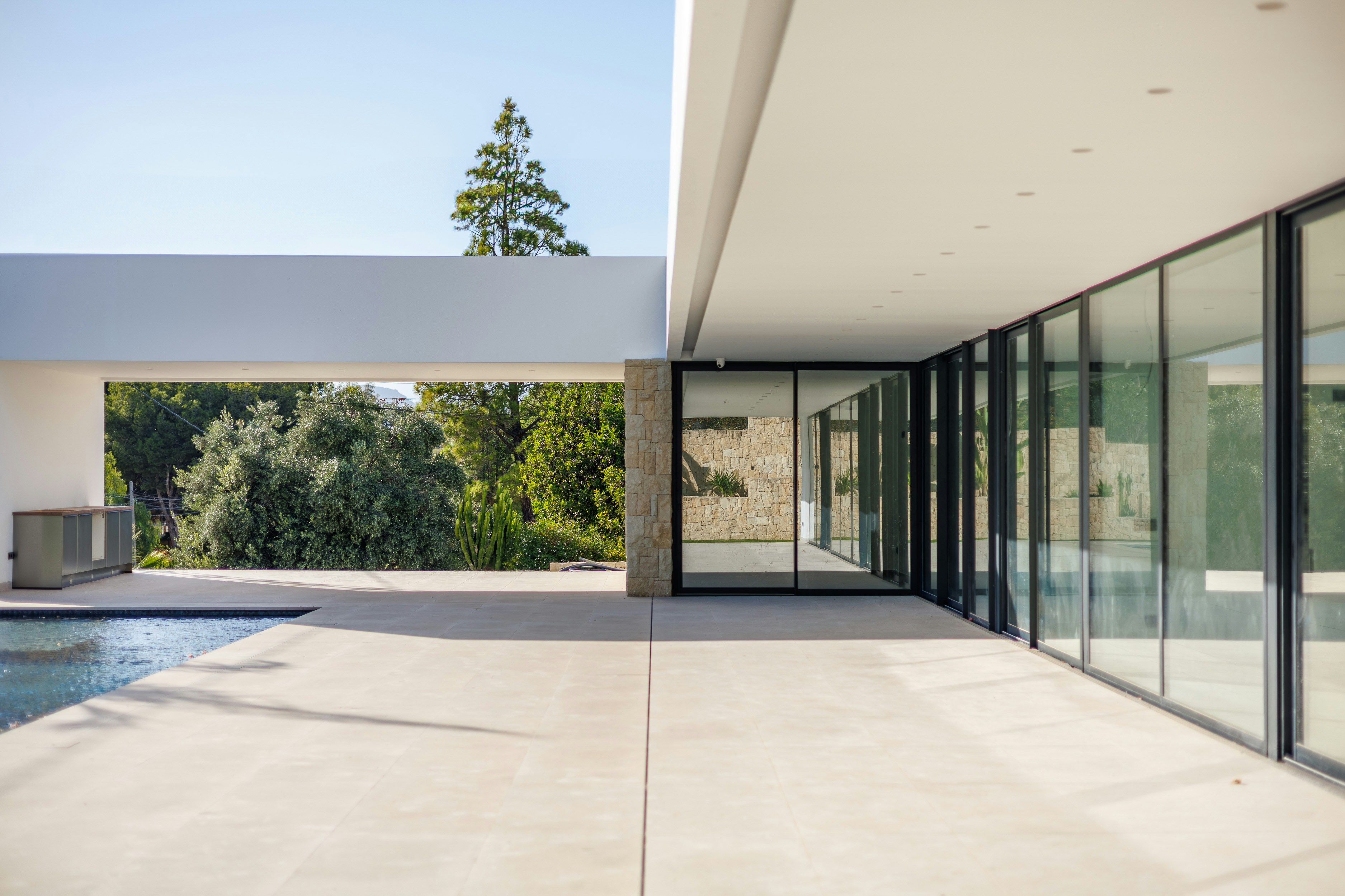 Modern mimari villa ve havuz — Dide Mimarlık
